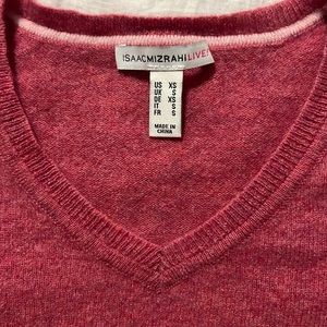ISAACMIZRAHI LIVE! 100% CASHMERE V-NECK SWEATER-pink